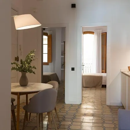 - Gracia 1-a Lägenhet *