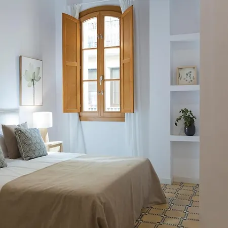 - Gracia 1-a Lägenhet *